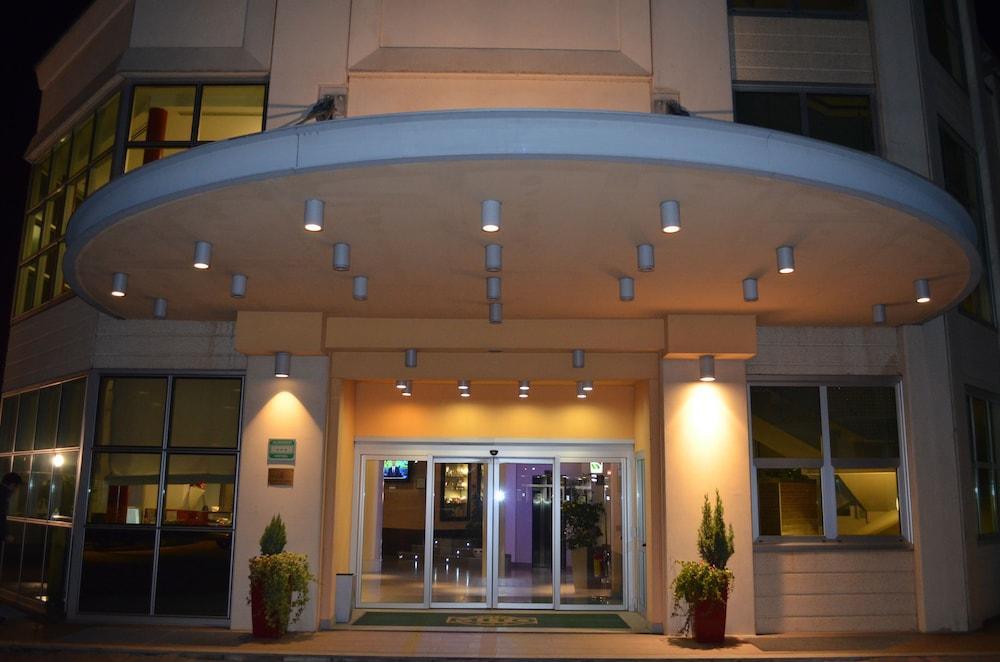 Hotel Mito Ossona Exterior photo